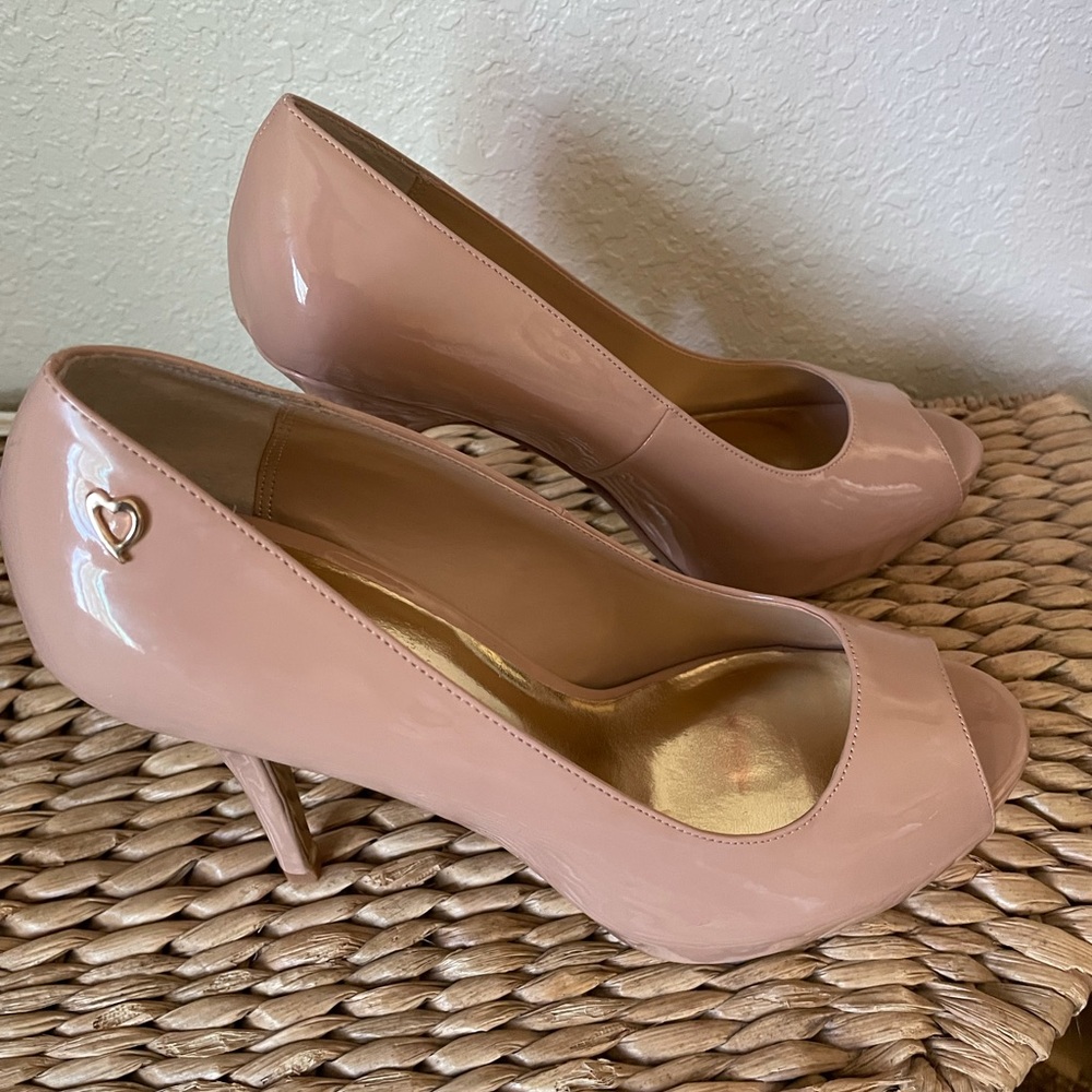 Thalia Sodi peep toe